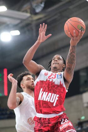 Desi Rodriguez s Oliver Wuerzburg, 23 in a duel with Brekkott Chapman MLP Academics Heidelberg, 1 during the BBL match of MLP Academics Heidelberg vs s Oliver Wuerzburg in the 1 Basketball Bundesliga on 23 10 2021 MLP Academics Heidelberg vs s Oliver Wuerzburg, Basketball, Easycredit BBL, 23 10 2021 Heidelberg Copyright: xEibner-Pressefotox xMichaelxBermelx