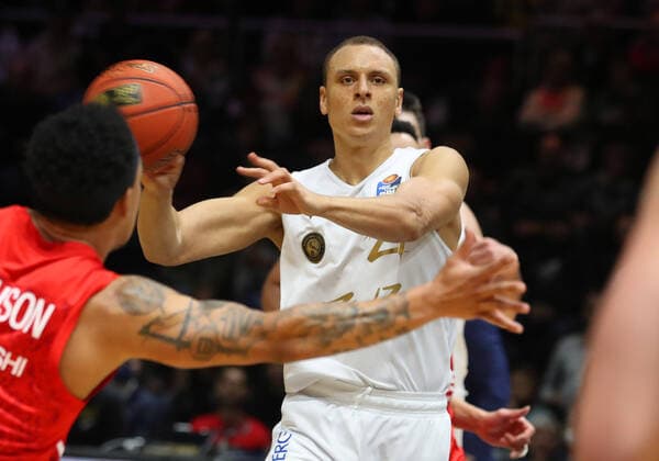 Löwen Braunschweig vs Bamberg, BBL Braunschweig, 23 10 2021, BASKETBALL easyCredit BBL Basketball Bundesliga, Löwen Braunschweig vs Brose Bamberg, 2021 season 22 Robin Amaize Löwen Braunschweig Braunschweig.