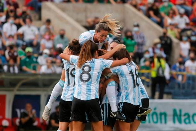 Argentina s players celebrate a goal against Mexico during a women s friendly match at the Tepa Gomez stadium, in Tepatitlan, Jalisco, Mexico, 23 October 2021. Mexico - Argentina !ACHTUNG: NUR REDAKTIONELLE NUTZUNG!  Copyright: xFranciscoxGuascox AME1538 20211023-7bf14bee3327915ade3de1f74def7b5bf62c8d7a
