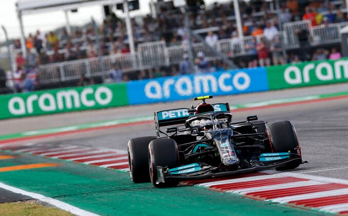 77 Valtteri Bottas FIN, Mercedes AMG Petronas F1 Team , F1 Grand Prix of USA at Circuit of The Americas on October 23, 2021 in Austin, United States of America Photo by HOCH ZWEI Austin United States of America