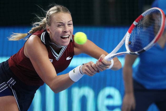 MOSCOW, RUSSIA - OCTOBER 24, 2021: Estonia s Anett Kontaveit returns the ball in her women s singles final match against Russia s Ekaterina Alexandrova at the VTB Kremlin Cup 2021 international tennis tournament at the Irina Viner-Usmanova Gymnastics Palace. Mikhail Tereshchenko TASS  TS1157BA