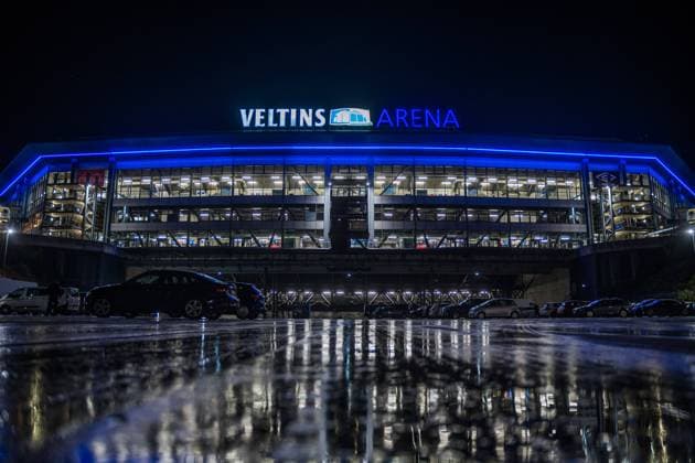 The Veltins Arena at night FC Schalke 04 SG Dynamo Dresden Football 2 Liga Season 2021 2022 11 Matchday Veltins Arena Gelsenkirchen 23 October 2021
