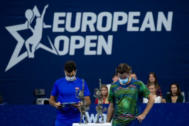 Dutch Jean-Julien Rojer and Dutch Wesley Koolhof pictured after a doubles men game between Dutch pair Koolhof - Rojer and French Mahut - Martin, the finals of the European Open Tennis ATP, Tennis Herren tournament, in Antwerp, Sunday 24 October 2021. KRISTOFxVANxACCOM  x3122830x