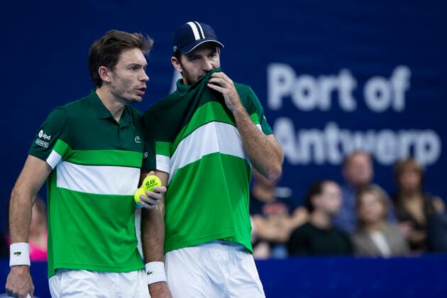 French Nicolas Mahut and French Fabrice Martin pictured during a doubles men game between Dutch pair Koolhof - Rojer and French Mahut - Martin, the finals of the European Open Tennis ATP, Tennis Herren tournament, in Antwerp, Sunday 24 October 2021. KRISTOFxVANxACCOM  x3122887x