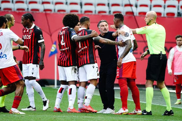 Christophe Galtier (entraineur de l OGC Nice) - Jerome Boateng (Lyon) - Andy Delort (OGC Nice) - Dante (OGC Nice) FOOTBALL : OGC Nice vs Lyon - Ligue 1 Uber Eats - Nice - 24 10 2021 NorbertScanella Panoramic 