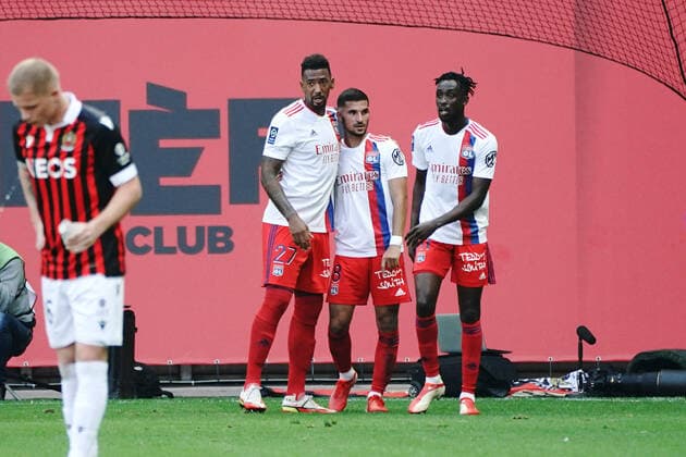 Joie - Houssem Aouar (Lyon) - Karl Toko Ekambi (Lyon) - Jerome Boateng (Lyon) FOOTBALL : OGC Nice vs Lyon - Ligue 1 Uber Eats - Nice - 24 10 2021 NorbertScanella Panoramic 