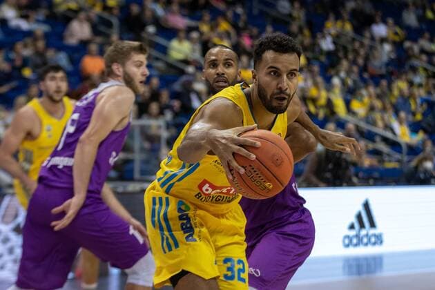 Basketball Berlin 24 10 2021 Season 2021 2022 1 Bundesliga easyCredit BBL BBL Alba Berlin BG Göttingen Johannes Thiemann Alba Berlin, No 32