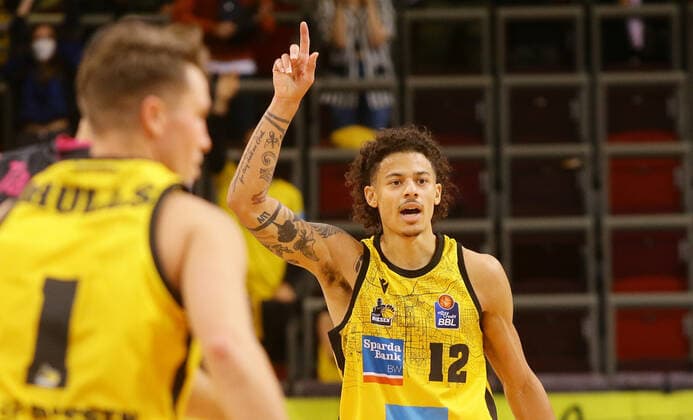 Ludwigsburg , Basketball easycredit BBL Bundesliga MHP Riesen Ludwigsburg vs Telekom Baskets Bonn , Jonah Radebaugh Riesen
