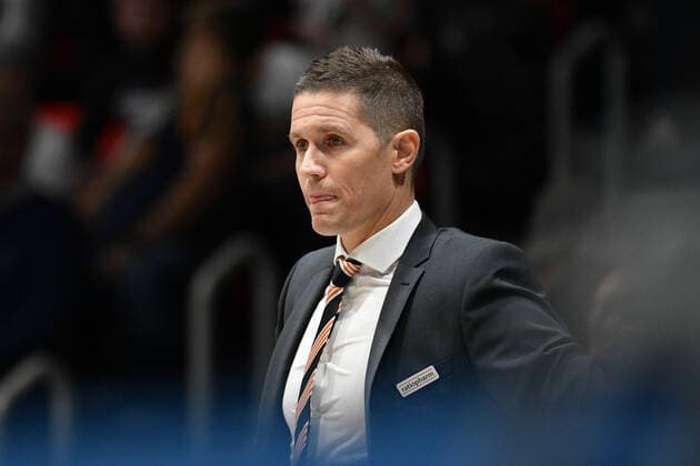Jaka Lakovic Trainer, Head Coach, Ratiopharm Ulm , Niners Chemnitz vs Ratiopharm Ulm, 24 10 2021, easycredit Basketball Bundesliga, GER, Season 2021 2022 Niners Chemnitz vs Ratiopharm Ulm, 24 10 2021, easycredit Basketball Bundesliga, GER, Season 2021 2022 Chemnitz Copyright: xBertxHarzer xEibner-xPressefotox