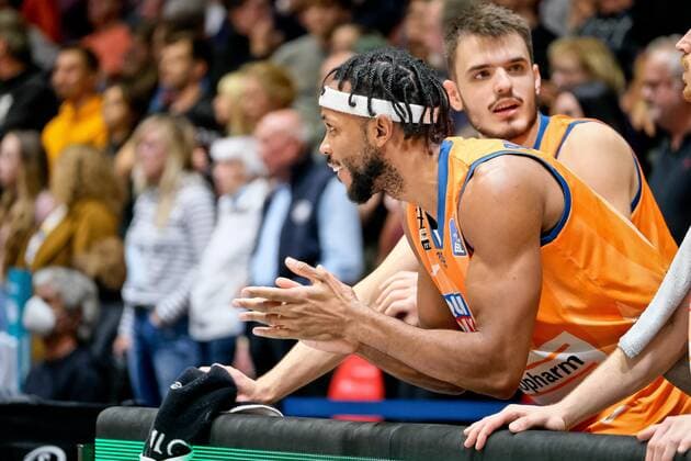 Niners Chemnitz vs Ratiopharm Ulm, Basketball, Bundesliga, BBL, easycredit BBL, Spieltag 5, Spielzeit 2021 2022, 24 10 2021, Niners Chemnitz vs Ratiopharm Ulm, Basketball, Bundesliga, BBL, easycredit BBL, Spieltag 5, Spielzeit 2021 2022, 24 10 2021, Foto EIBNER Thorsten Ochs Chemnitz Copyright: xEibner-Pressefoto ThorstenxOchsx EP_TOS