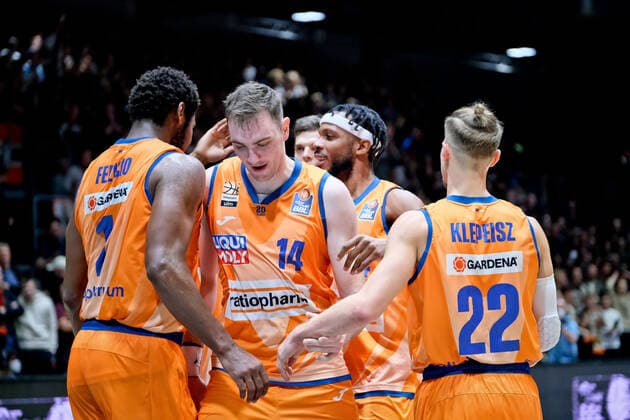 Niners Chemnitz vs Ratiopharm Ulm, Basketball, Bundesliga, BBL, easycredit BBL, Spieltag 5, Spielzeit 2021 2022, 24 10 2021, Niners Chemnitz vs Ratiopharm Ulm, Basketball, Bundesliga, BBL, easycredit BBL, Spieltag 5, Spielzeit 2021 2022, 24 10 2021, Foto EIBNER Thorsten Ochs Chemnitz Copyright: xEibner-Pressefoto ThorstenxOchsx EP_TOS