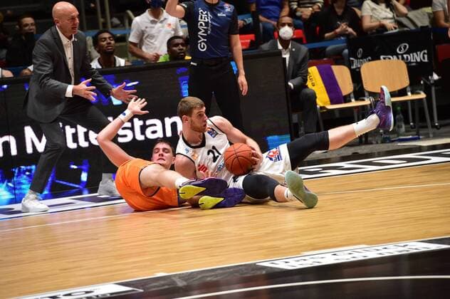 24 10 2021, easyCredit Basketball Bundesliga, BBL, 2021 2022 season, men, Chemnitz Niners Ratiopharm Ulm, Copyright Seidel Trienitz Ivan KaraÄiÄ‡, Niners Chemnitz Chemnitz Fair Chemnitz Saxony Germany.
