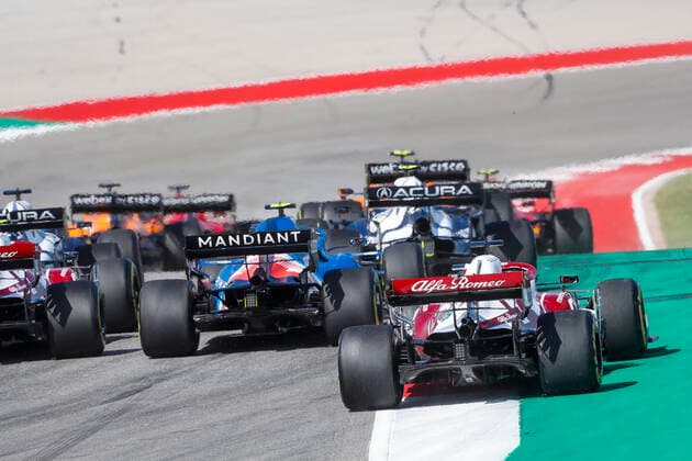 07 RAIKKONEN Kimi (fin), Alfa Romeo Racing ORLEN C41, start of the race during the Formula 1 Aramco United States Grand Prix 2021, 17th round of the 2021 FIA Formula One World Championship, WM, Weltmeisterschaft from October 21 to 24, 2021 on the Circuit of the Americas, in Austin, Texas, United States of American - F1 - UNITED STATES GRAND PRIX 2021 - RACE DPPI Panoramic  00121036__V2_9644.JPG_