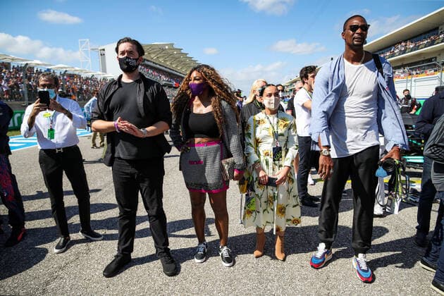 Tennis player Serena Williams with former NBA, Basketball Herren, USA player during the Formula 1 Aramco United States Grand Prix 2021, 17th round of the 2021 FIA Formula One World Championship, WM, Weltmeisterschaft from October 21 to 24, 2021 on the Circuit of the Americas, in Austin, Texas, United States of American - F1 - UNITED STATES GRAND PRIX 2021 - RACE DPPI Panoramic  20211024_GOODEN_FGO09103