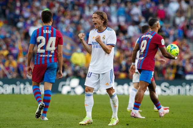 Sport Bilder des Tages October 24, 2021, Barcelona, Spain: Luka Modric of Real Madrid during the Liga match between FC Barcelona, Barca and Real Madrid at Camp Nou in Barcelona, Spain. Barcelona Spain - ZUMAd159 20211024_zia_d159_355 Copyright: xDavidxRamirezx