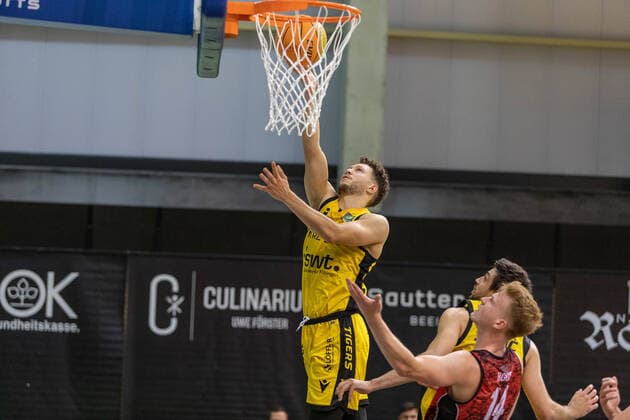 , ¨¨Tigers Tübingen vs Bayer Giants Leverkusen, 2 Basketball, Bundesliga, Pro A, Barmer 2 Basketball, Matchday 6, Season 2021 2022, 24 10 2021, ¨¨ Tigers Tübingen Bayer Giants Leverkusen, Basketball, 2 Bundesliga, Barmer 2 Basketball, Matchday 6, Season 2020 2021, 24 10 2021 Rottenburg am Neckar. Copyright: xNinaxSander xEibnerxPressefotoxIx EP_NSR