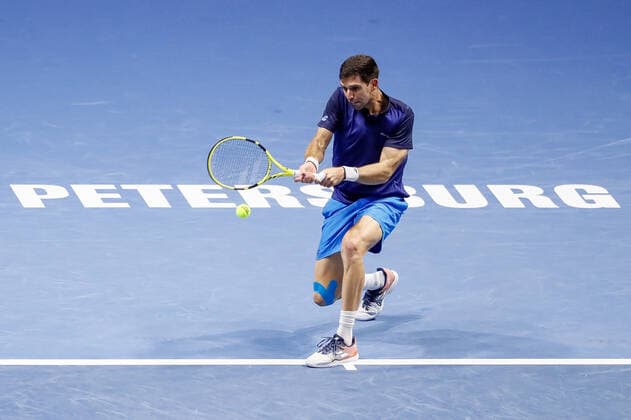 ATP, Tennis Herren St. Petersburg Open 2021 International Tennis Tournament Federico Delbonis of Argentina returns the ball to Pablo Andujar of Spain during the men s singles Round of 32 tennis match of the ATP 250 St. Petersburg Open 2021 International Tennis Tournament at the Sibur Arena on October 26, 2021 in Saint Petersburg, Russia. Saint Petersburg Russia  Copyright: xMikexKireevx kireev-notitle211026_npZIT