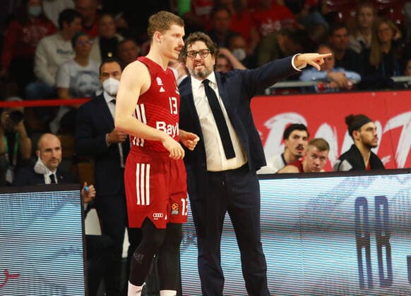 Coach Andrea Trinchieri and 13 Andreas Obst FCBB Basketball EuroLeague FC Bayern Muenchen vs Olimpia Milano at Audi Dome on 26 10 2021, PHOTO Mladen Lackovic LakoPress.