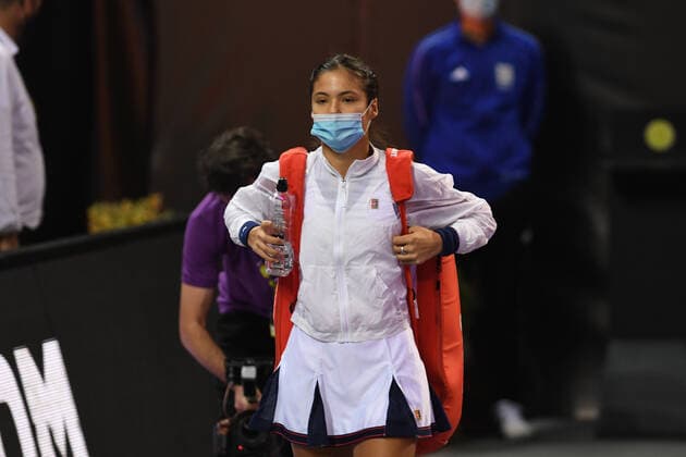 Day four of Transylvania Open and second day without public due to Covid 19. WTA, Tennis Damen competition taking place in BT Arena, Cluj-Napoca, Romania between 23-21 October 2021 Portrait of Emma Raducanu entering the field at the Transylvania Open held in BT Arena in Cluj-Napoca, Romania during 23-31 October 2021 Cluj-Napoca Cluj Romania Copyright: xAncaxTepeix