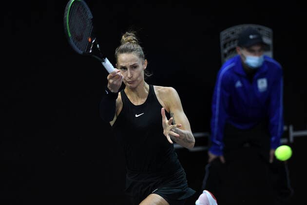 Day four of Transylvania Open and second day without public due to Covid 19. WTA, Tennis Damen competition taking place in BT Arena, Cluj-Napoca, Romania between 23-21 October 2021 Polona Hercog in action during her match against Emma Raducanu on the fourth day of Transylvania Open in BT Arena, Cluj-Napoca, Romania, 26 October 2021 Cluj-Napoca Cluj Romania Copyright: xAncaxTepeix