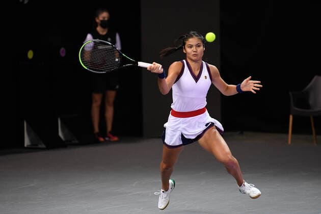 Day four of Transylvania Open and second day without public due to Covid 19. WTA, Tennis Damen competition taking place in BT Arena, Cluj-Napoca, Romania between 23-21 October 2021 Emma Raducanu in action during her match against Polona Hercog on the fourth day of Transylvania Open in BT Arena, Cluj-Napoca, Romania, 26 October 2021 Cluj-Napoca Cluj Romania Copyright: xAncaxTepeix