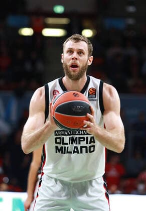 9 Nicolo Melli Olimpia Milano on the ball Basketball EuroLeague FC Bayern Muenchen vs Olimpia Milano at the Audi Dome on 26 10 2021, PHOTO Mladen Lackovic LakoPress