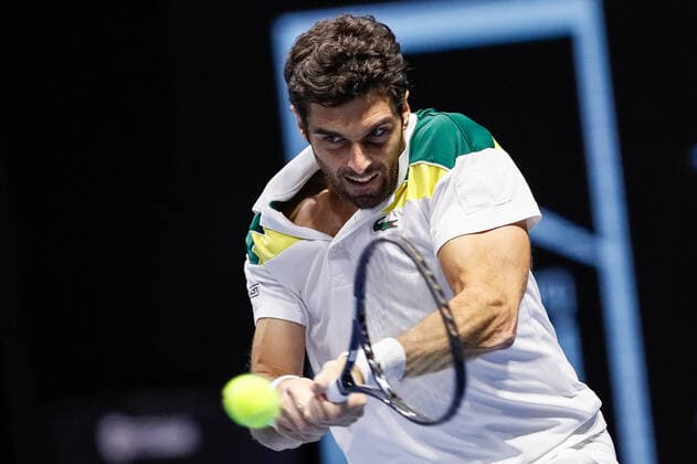 ATP, Tennis Herren St. Petersburg Open 2021 International Tennis Tournament Pablo Andujar of Spain returns the ball to Denis Shapovalov of Canada during the men s singles Round of 16 tennis match of the ATP 250 St. Petersburg Open 2021 International Tennis Tournament at the Sibur Arena on October 26, 2021 in Saint Petersburg, Russia. Saint Petersburg Russia  Copyright: xMikexKireevx kireev-notitle211027_npKsz