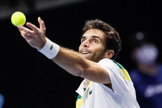 ATP, Tennis Herren St. Petersburg Open 2021 International Tennis Tournament Pablo Andujar of Spain serves the ball to Denis Shapovalov of Canada during the men s singles Round of 16 tennis match of the ATP 250 St. Petersburg Open 2021 International Tennis Tournament at the Sibur Arena on October 26, 2021 in Saint Petersburg, Russia. Saint Petersburg Russia  Copyright: xMikexKireevx kireev-notitle211027_npNNm