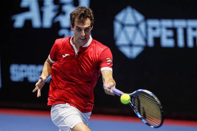 ATP, Tennis Herren St. Petersburg Open 2021 International Tennis Tournament Albert Ramos-Vinolas of Spain returns the ball to Marin Cilic of Croatia during the men s singles Round of 16 tennis match of the ATP 250 St. Petersburg Open 2021 International Tennis Tournament at the Sibur Arena on October 26, 2021 in Saint Petersburg, Russia. Saint Petersburg Russia  Copyright: xMikexKireevx kireev-notitle211027_np39o