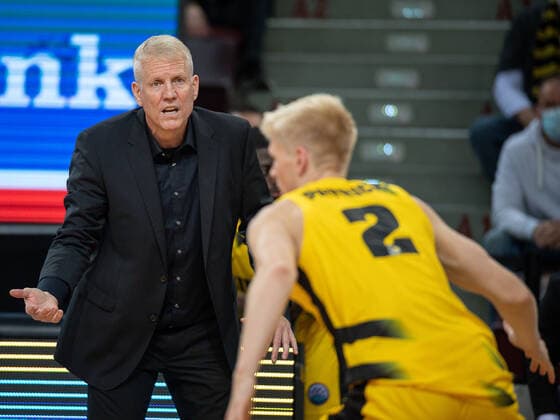 John Patrick MHP Riesen Ludwigsburg, Head Coach , Jacob Patrick MHP Riesen Ludwigsburg, 02 , GER, MHP Riesen Ludwigsburg vs Lenovo Tenerife, Basketball, Champions League, FIBA, Matchday 3, Season 2021 2022, 27 10 2021, GER, MHP Riesen Ludwigsburg vs Lenovo Tenerife, Basketball, Champions League, FIBA, Matchday 3, Season 2021 2022, 27 10 2021 Ludwigsburg. Copyright: xEibner-Pressefoto SaschaxWaltherx EP_SWA