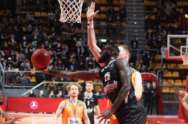 Mandatory Credit: Photo by Michele Nucci LiveMedia Shutterstock (12565309bn) Jakarr Sampson (Segafredo Virtus Bologna) Basketball EuroCup Championship Virtus Bologna vs Basketball Ulm, Paladozza, Bologna, Italy - 27 Oct 2021 Basketball EuroCup Championship Virtus Bologna vs Basketball Ulm, Paladozza, Bologna, Italy - 27 Oct 2021  Copyright: xMichelexNucci LiveMedia Shutterstockx 12565309bn