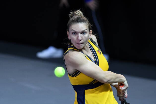 Day five of WTA, Tennis Damen 250 Transylvania Open Tour with restrictions due to Covid 19. WTA competition taking place in BT Arena, Cluj-Napoca, Romania between 27 October 2021 Portrait of Simona Halep, in action - waiting for the ball during her match against Gabriela Ruse on the fifth day of the Transylvania Open WTA250 - 27 October 2021 Cluj-Napoca Cluj Romania Copyright: xAncaxTepeix