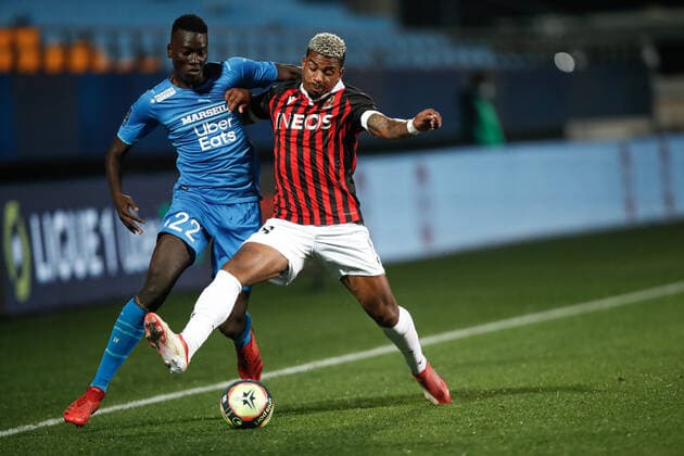 Pape Gueye (Marseille) vs Mario Lemina (Nice) FOOTBALL : Nice vs Marseille - J3- Ligue1 Ubereat - 27 10 2021 AurelienMorissard Panoramic 