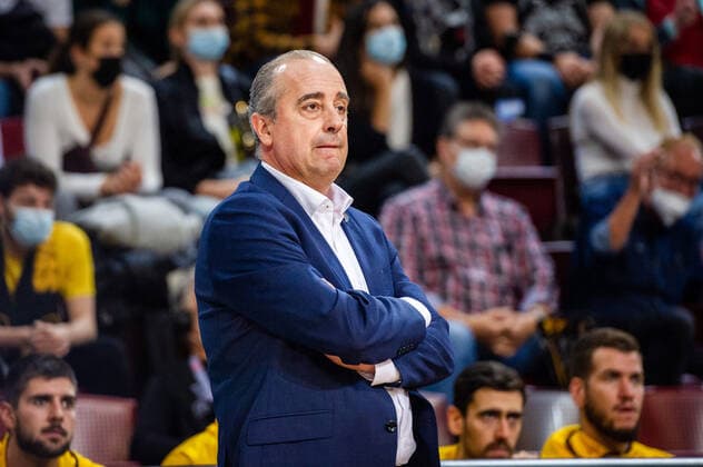 Txus Vidorreta head coach Lenovo Tenerife at the BCL game MHP Riesen Ludwigsburg Lenovo Tenerife on 27 10 2021 in Ludwigsburg MHPArena Germany Ludwigsburg 27 10 21 Basketball , 27 10 2021, Ludwigsburg Germany xpxsdx