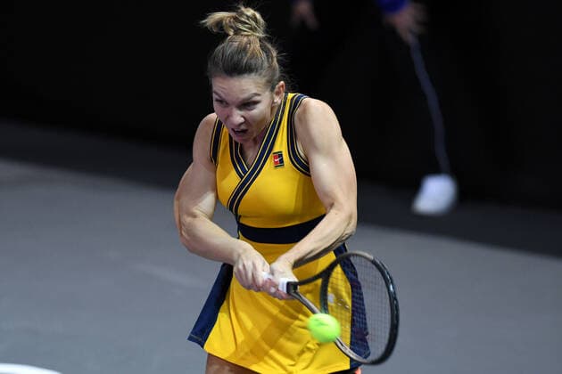 2021 Transylvania Open Simona Halep in action during her game against Gabriela Ruse, part of - WTA, Tennis Damen 250 Transylvania Open Tour held in BT Arena, Cluj-Napoca 27 October 2021 Cluj-Napoca Romania  Copyright: xFlaviuxBuboix buboi-notitle211027_npI06