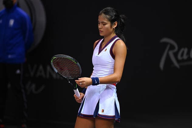 Cluj-Napoca, ROMANIA 28th Oct Emma Raducanu in action in her second round match against Ana Bogdan  Copyright: xRaedxKrishanx