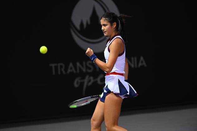 Cluj-Napoca, ROMANIA 28th Oct Emma Raducanu in action in her second round match against Ana Bogdan  Copyright: xRaedxKrishanx