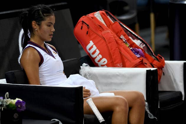 WTA, Tennis Damen 250 Tennis: Transylvania Open 25-31 October 2021 Held In BT Arena, Cluj-Napoca, Romania Portrait of Emma Raducanu during the brake between sets on day six of Transylvania Open: WTA 250 Tournament held in BT Arena, Cluj - Napoca - 28 October 2021 Cluj-Napoca Romania  Copyright: xFlaviuxBuboix buboi-notitle211028_npYOI