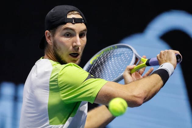 ATP, Tennis Herren St. Petersburg Open 2021 International Tennis Tournament Jan-Lennard Struff of Germany returns the ball to Denis Shapovalov of Canada during the men s singles quarterfinal tennis match of the ATP 250 St. Petersburg Open 2021 International Tennis Tournament at the Sibur Arena on October 29, 2021 in Saint Petersburg, Russia. Saint Petersburg Russia  Copyright: xMikexKireevx kireev-notitle211029_npROX