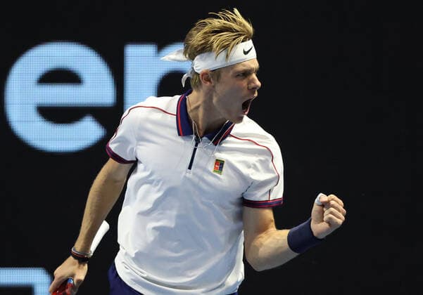 ST PETERSBURG, RUSSIA - OCTOBER 29, 2021: Canada s Denis Shapovalov is in action in his men s singles quarterfinal match against Germany s Jan-Lennard Struff at the St Petersburg Open 2021 international tennis tournament at Sibur Arena. Peter Kovalev TASS  TS116363