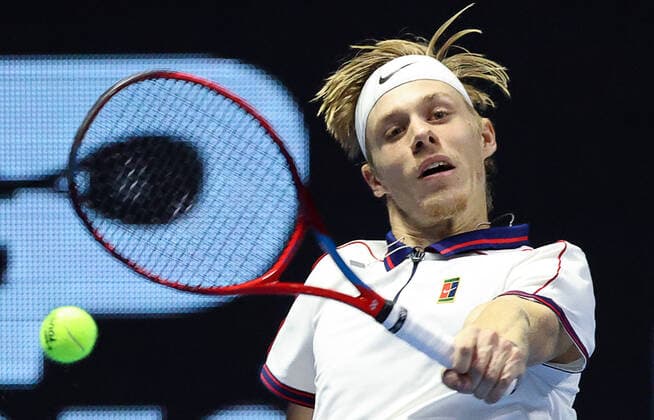 ST PETERSBURG, RUSSIA - OCTOBER 29, 2021: Canada s Denis Shapovalov returns the ball in his men s singles quarterfinal match against Germany s Jan-Lennard Struff at the St Petersburg Open 2021 international tennis tournament at Sibur Arena. Peter Kovalev TASS  TS116372