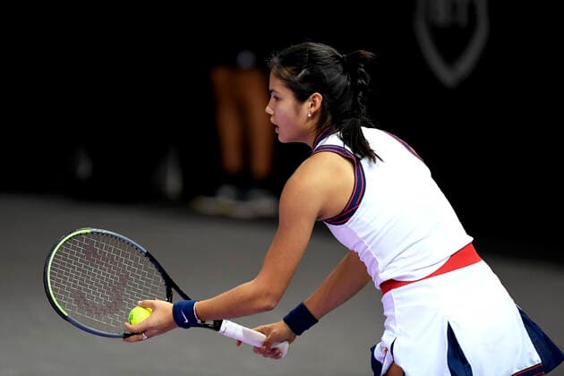 WTA, Tennis Damen 250 Tennis: Transylvania Open Emma Raducanu in action - serving the ball during her game against Marta Kostyuk ÐœÐ°ÑÄÑ‚Ð° ÐžÐ»ÐµÐ³Ñ–Ð²Ð½Ð° ÐöÐ¾ÑÑ‚ÑŽÐº on day seven of Transylvania Open, WTA 250 Tour held in BT Arena Cluj-Napoca, 29 October 2021 Cluj-Napoca Romania  Copyright: xFlaviuxBuboix buboi-notitle211029_np9v3