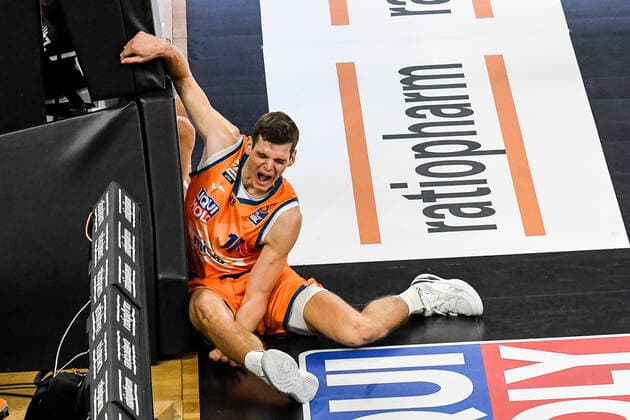 GER, BBL, ratiopharm Ulm vs Fraport Skyliners 30 10 2021, ratiopharm arena, New Ulm, GER, BBL, ratiopharm Ulm vs Fraport Skyliners, pictured Christoph Philipps Ulm, 10 injured when he fell into the boards nordphotoxGmbHx xHafner nph00200