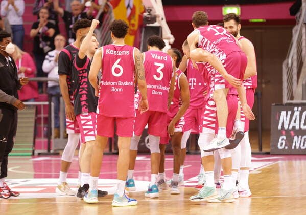 Telekom Baskets Bonn win vs NINERS Chemnitz easyCredit BBL 1 Bundesliga , 2021 2022 season , Main Round Matchday 6