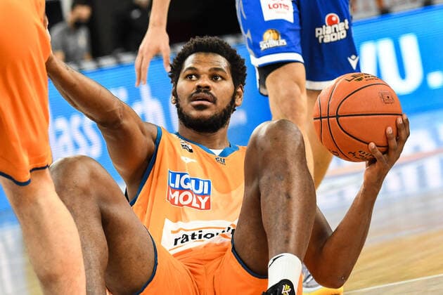 GER, BBL, ratiopharm Ulm vs Fraport Skyliners 30 10 2021, ratiopharm arena, New Ulm, GER, BBL, ratiopharm Ulm vs Fraport Skyliners, pictured, Cristiano Felicio Ulm, 1 nordphotoxGmbHx xHafner nph00200
