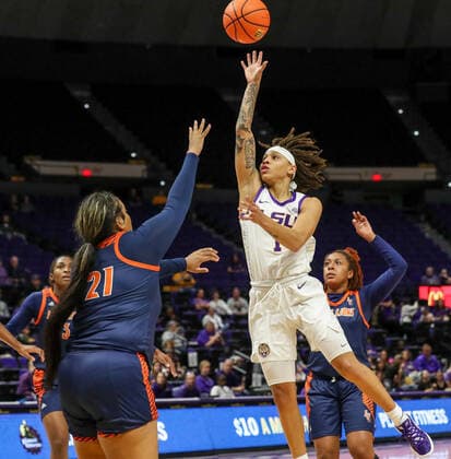 October 30, 2021: LSU s Jailin Cherry (1) puts up a shot over Langston s Richelle Turney (21) during NCAA, College League, USA Women s Basketball action between the Langston Lions and the LSU Tigers at the Pete Maravich Assembly Center in Baton Rouge, LA. CSM Baton Rouge USA - ZUMAc04_ 20211030_zaf_c04_418 Copyright: xJonathanxMailhesx