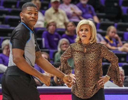 October 30, 2021: LSU Head Coach Kim Mulkey does not agree with a call during NCAA, College League, USA Women s Basketball action between the Langston Lions and the LSU Tigers at the Pete Maravich Assembly Center in Baton Rouge, LA. CSM Baton Rouge USA - ZUMAc04_ 20211030_zaf_c04_445 Copyright: xJonathanxMailhesx