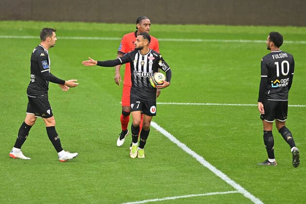 Sofiane Boufal (Angers) FOOTBALL : SCO Angers vs OGC Nice - Ligue1 uber eats J12 - 31 10 2021 JBAutissier Panoramic 