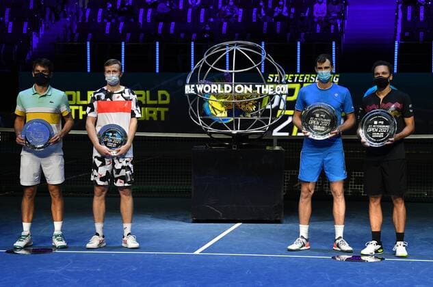 6686039 31.10.2021 Monaco s Hugo Nys, Kazakhstan s Andrey Golubev, Britian s Jamie Murray and Brazil s Bruno Soares attend the awarding ceremony of the finalists at the St. Petersburg Open international tennis tournament in St. Petersburg, Russia. Alexander Galperin Sputnik Russia Tennis St Petersburg Open  3dbb2802625244cf