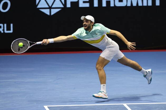 Saint Petersburg, Russia - 31 october 2021: Tennis. Jamie Murray, Bruno Soares plays during a match against Andrey Golubev, Hugo Nys at the SPB Open 2021 tennis tournament. MaksimxKonstantinov